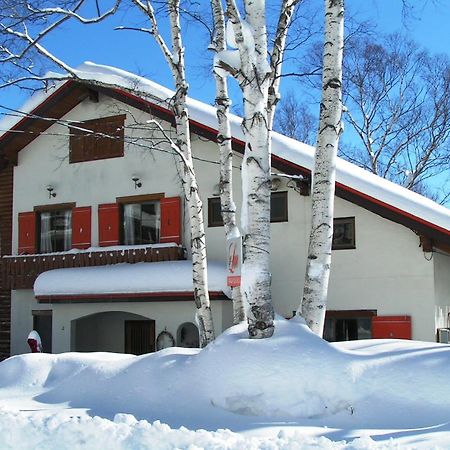 Madarao Elm Pension Iiyama Esterno foto