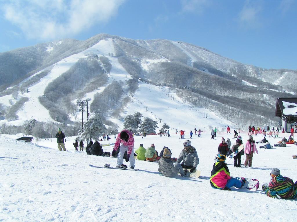 Madarao Elm Pension Iiyama Esterno foto