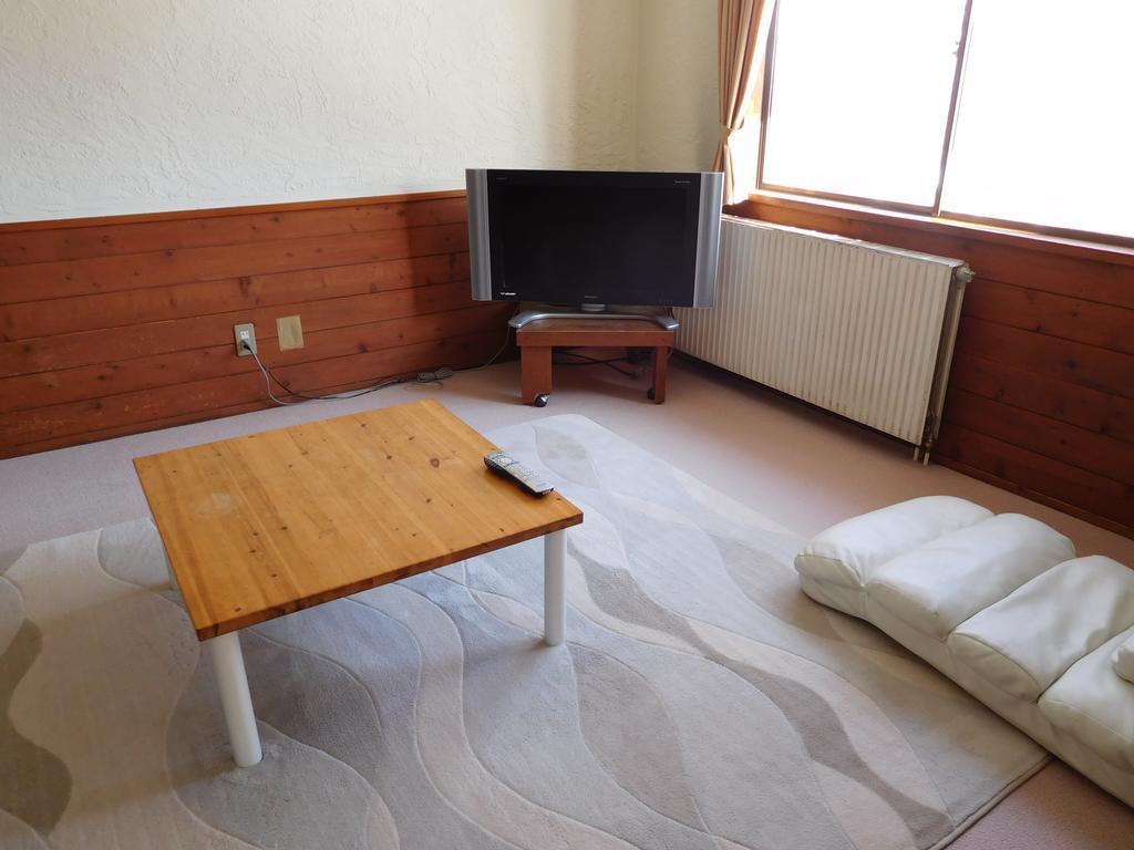 Madarao Elm Pension Iiyama Esterno foto